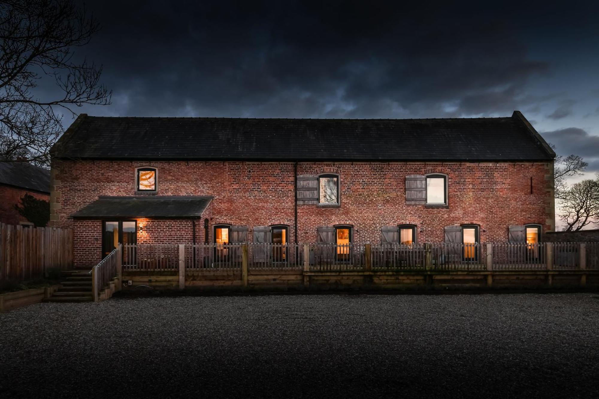The Barn At Plas Ashpool Sleeps 8 Llandyrnog Eksteriør billede