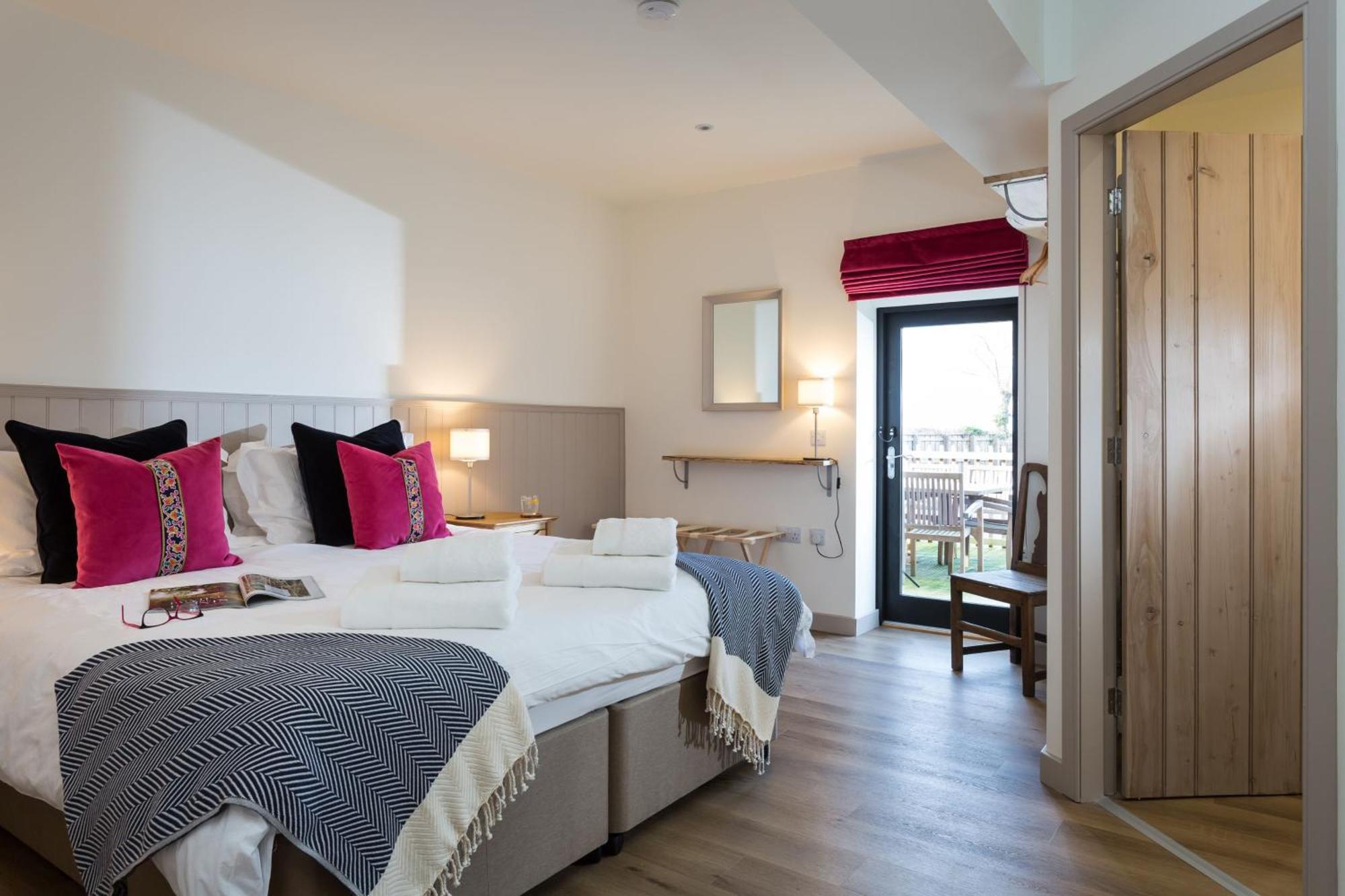 The Barn At Plas Ashpool Sleeps 8 Llandyrnog Eksteriør billede