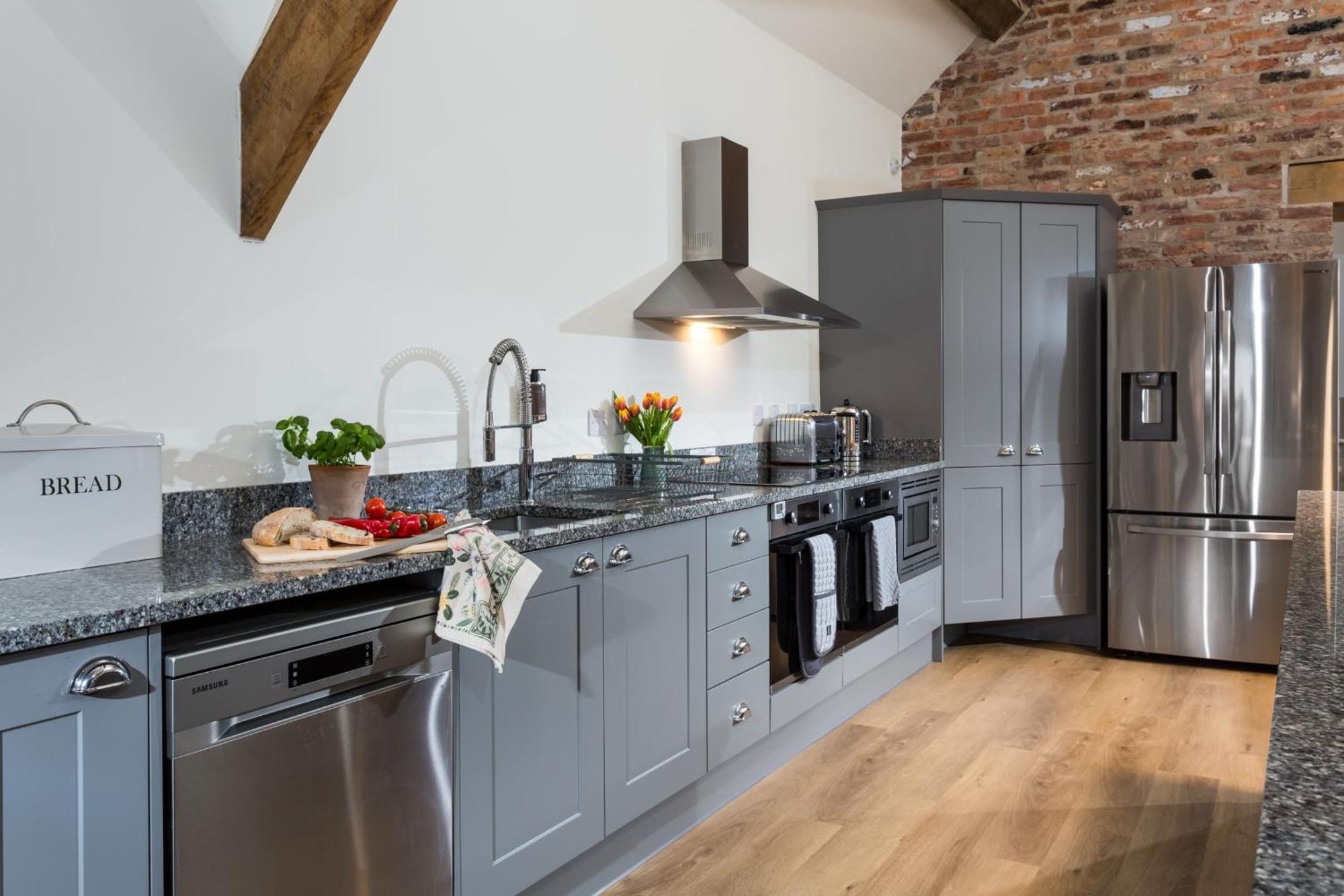 The Barn At Plas Ashpool Sleeps 8 Llandyrnog Eksteriør billede