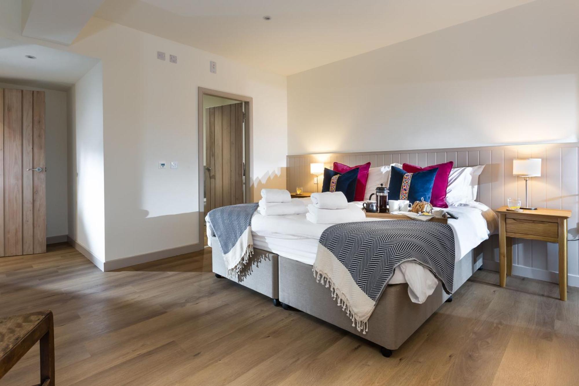 The Barn At Plas Ashpool Sleeps 8 Llandyrnog Eksteriør billede