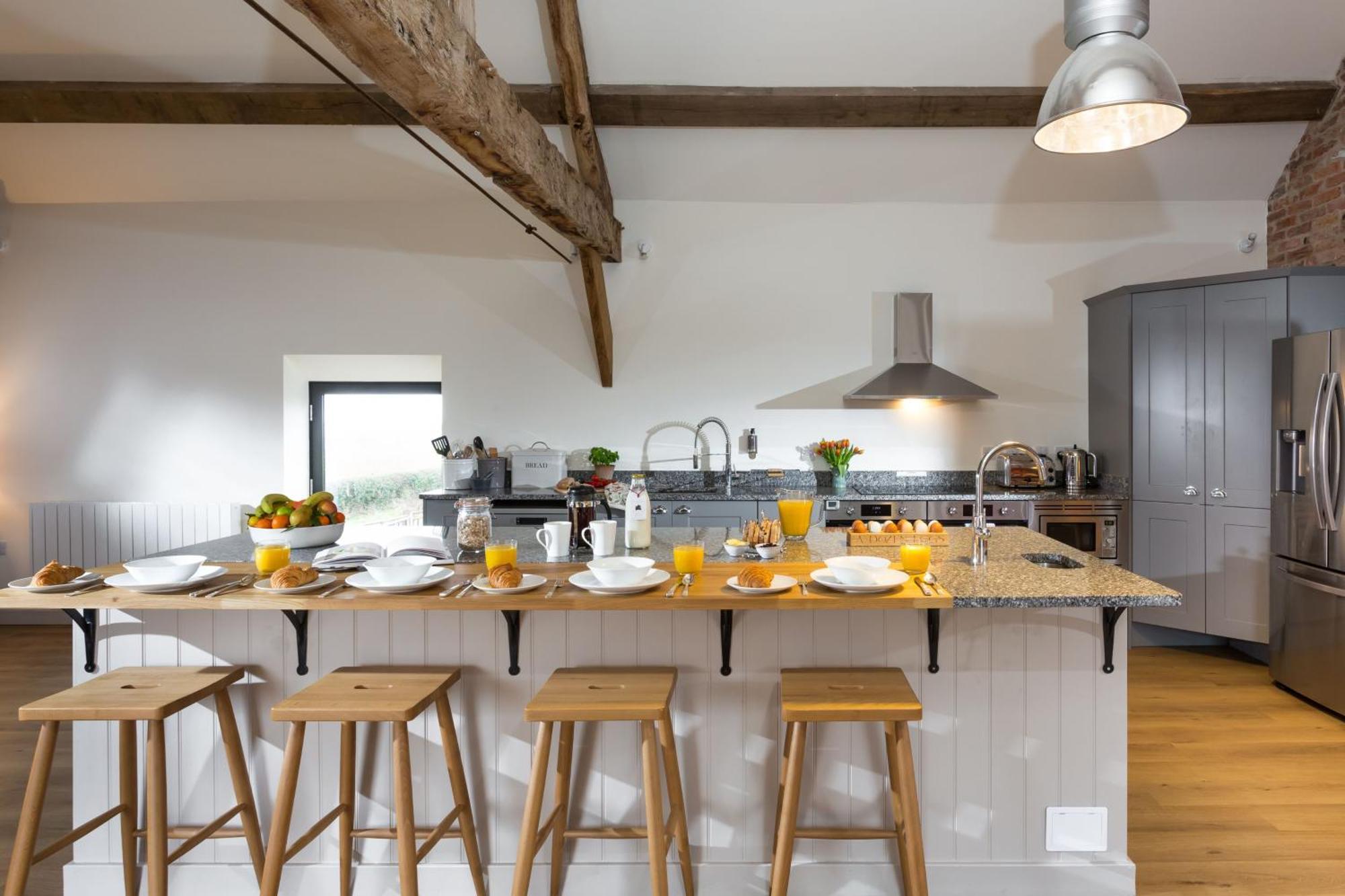 The Barn At Plas Ashpool Sleeps 8 Llandyrnog Eksteriør billede